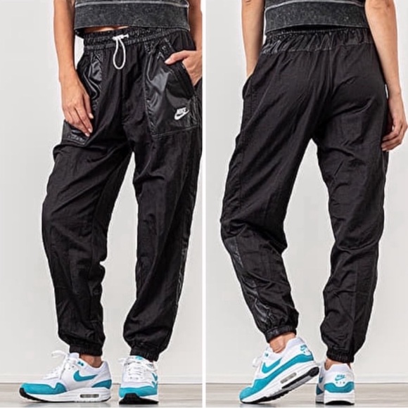 Nike Pants - SOLD Sportswear Woven Cargo Pants size XS